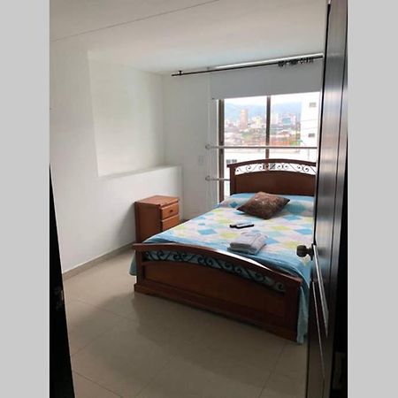 Apartamento Amoblado Con Excelente Ubicacion Pereira Kültér fotó